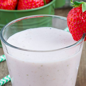 Strawberry Cheesecake Smoothie 3:1